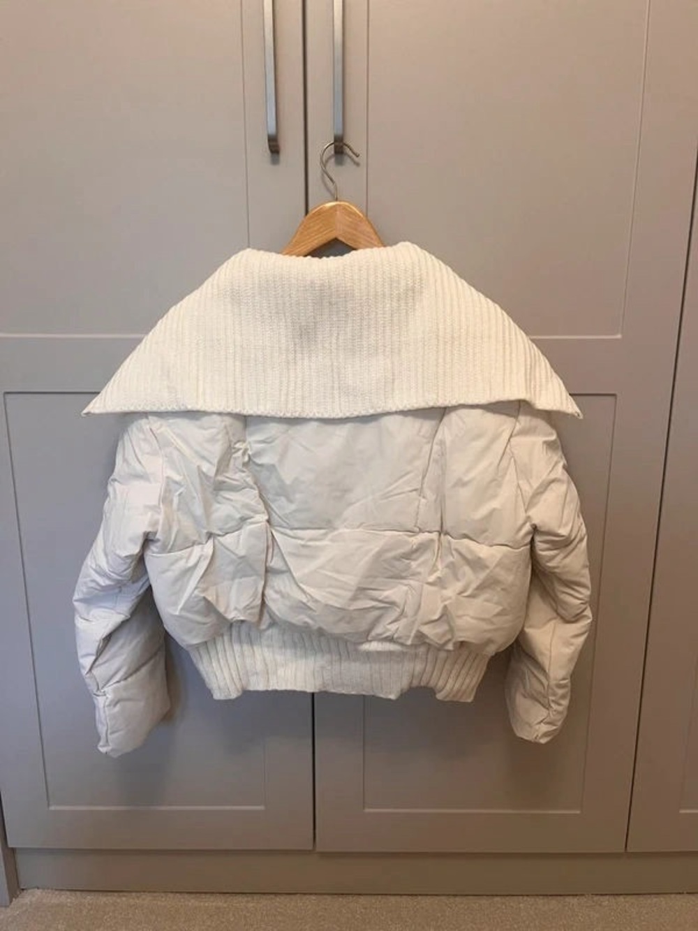 Miu Miu Cream Cropped Puffer with Ribbed Shawl Collar - Picture 4 of 6